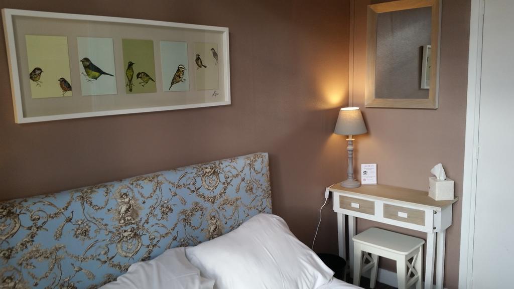 Aux Bles D'Or Hotel Пиерфон Стая снимка