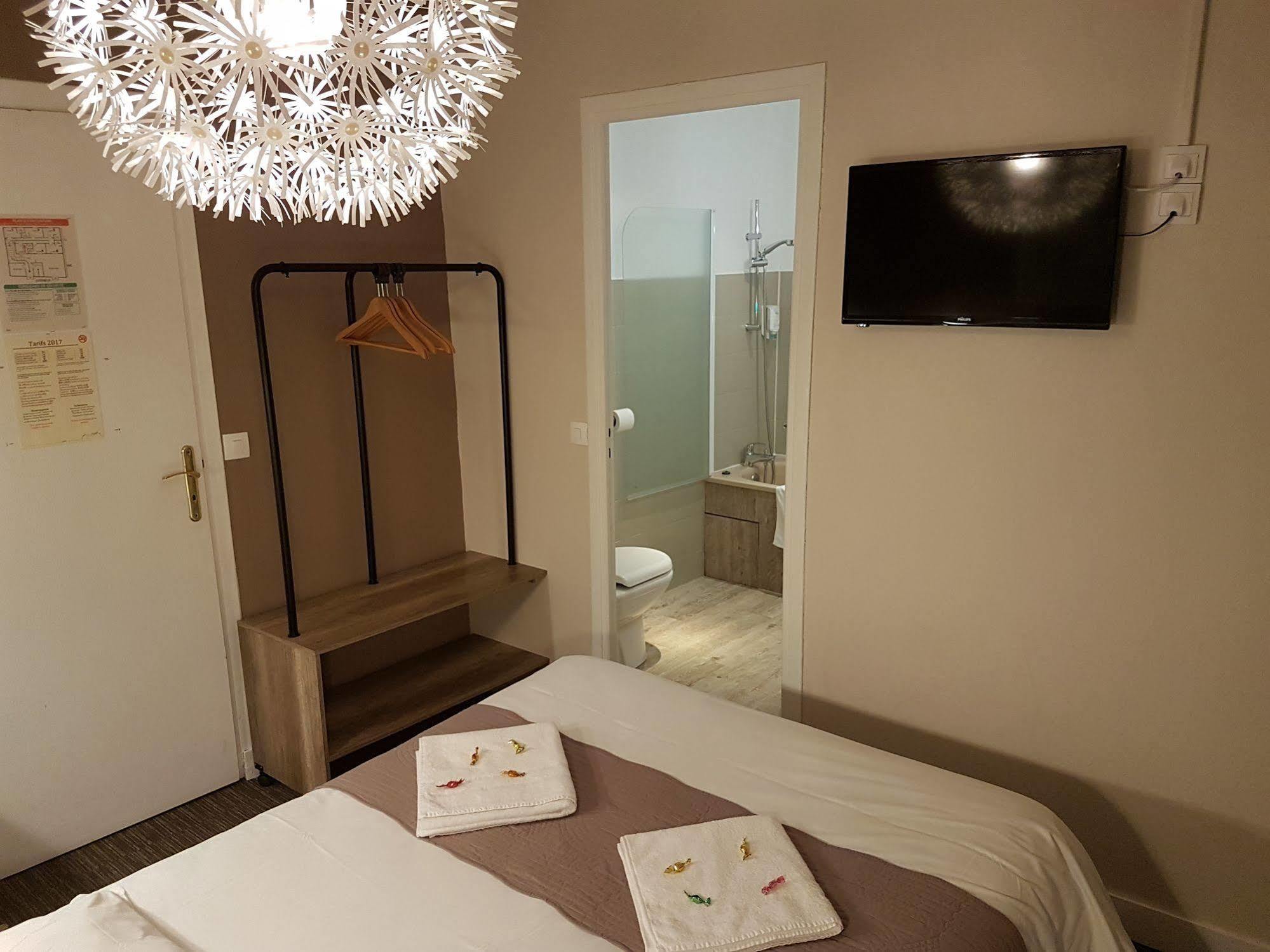 Aux Bles D'Or Hotel Пиерфон Екстериор снимка