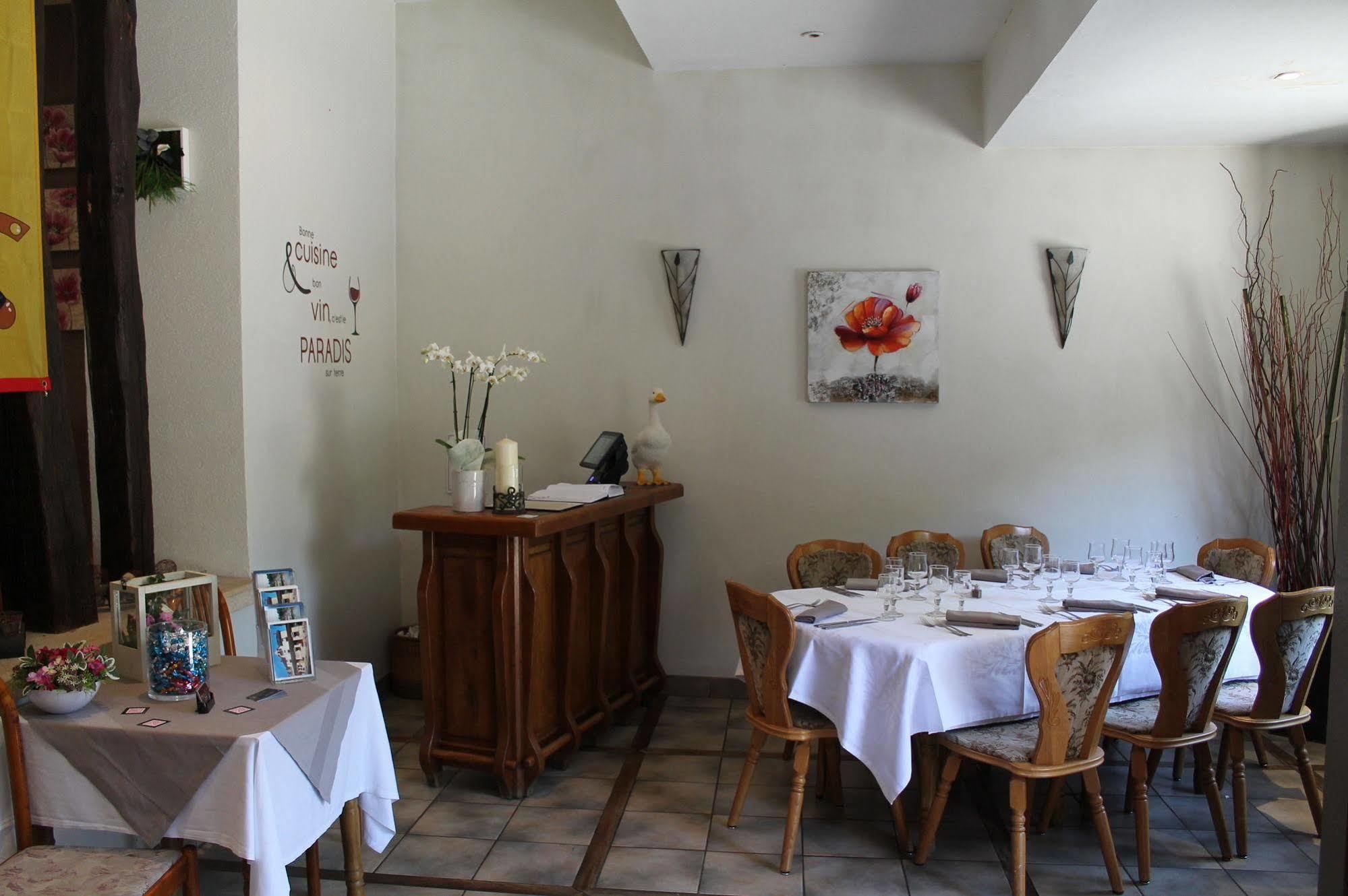 Aux Bles D'Or Hotel Пиерфон Екстериор снимка