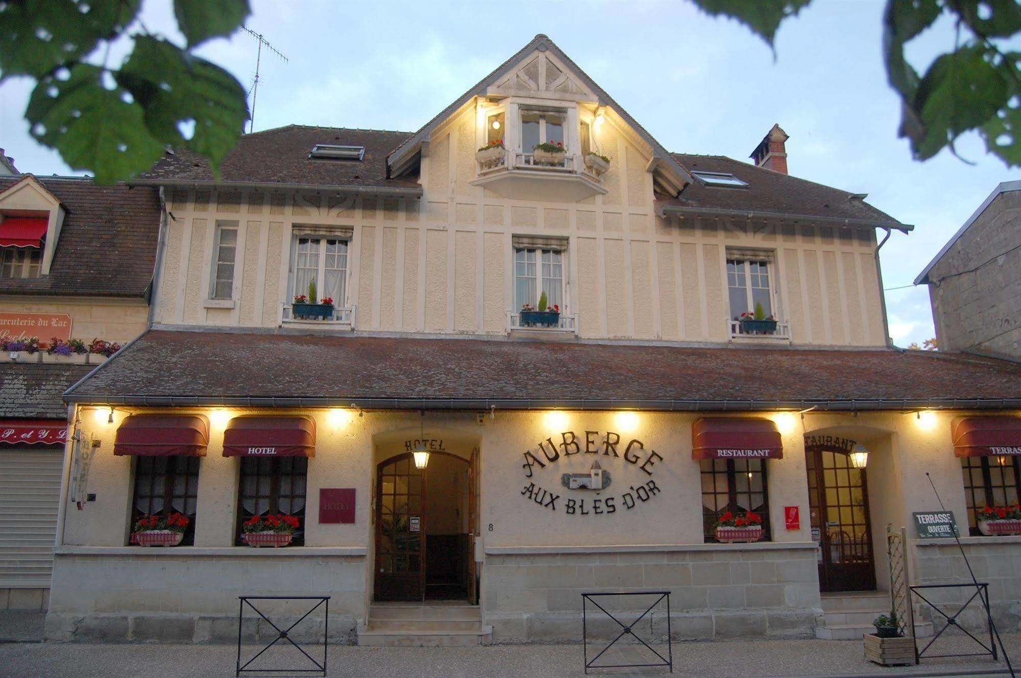 Aux Bles D'Or Hotel Пиерфон Екстериор снимка